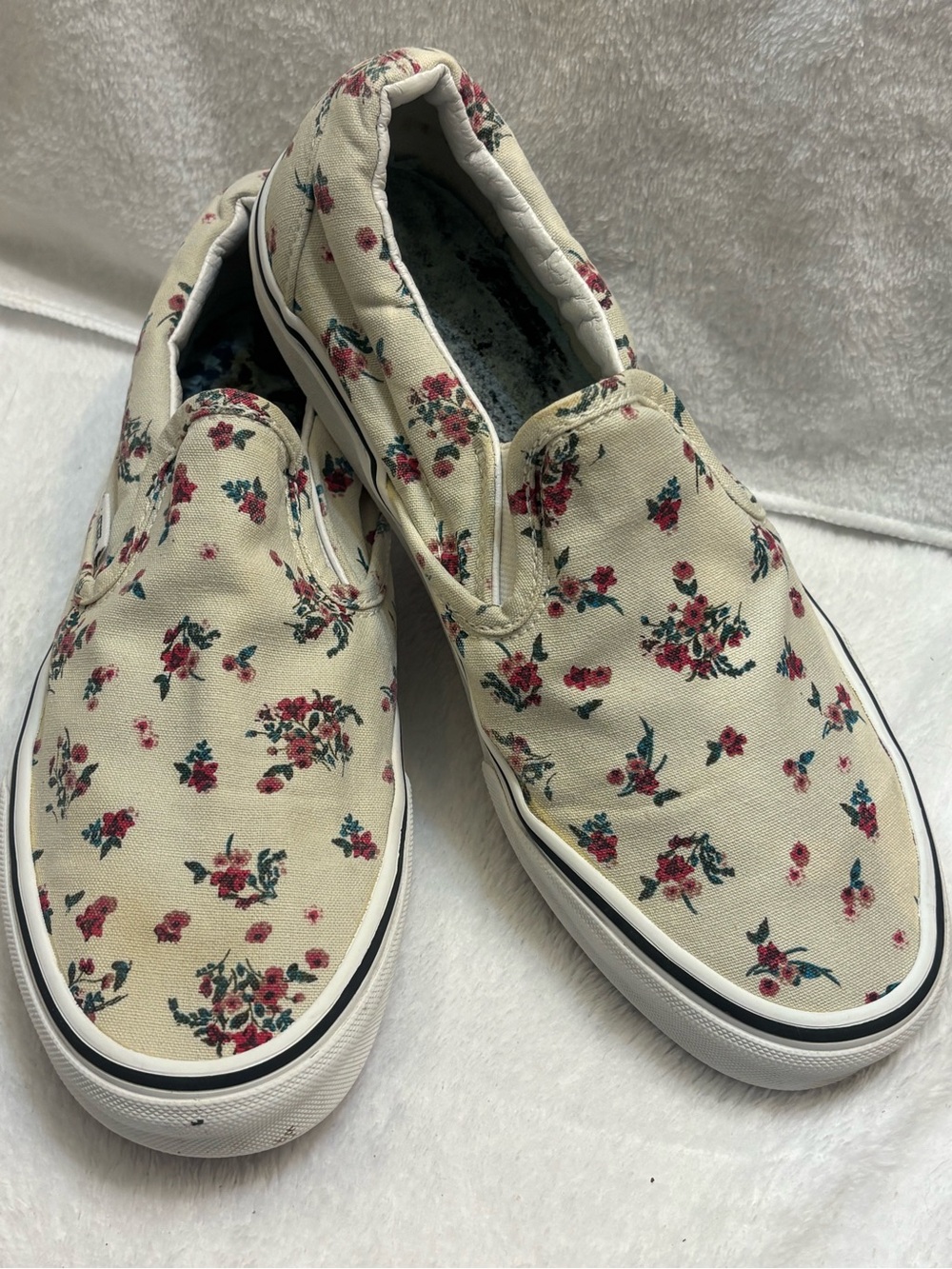 Vans Cream Floral Slip-On Sneakers with Red and Green Accents Size 8